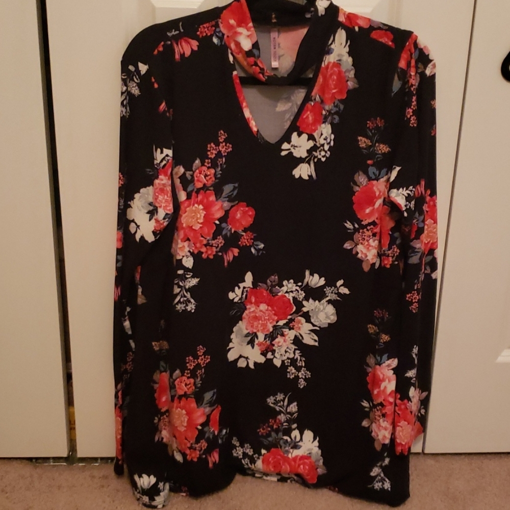 Floral choker tunic